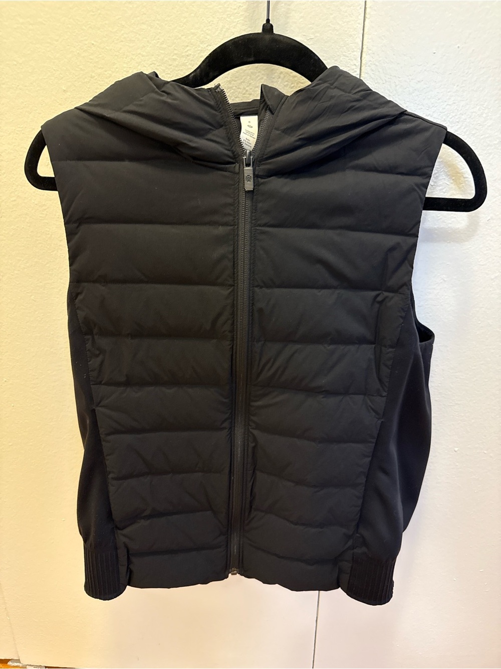 Women’s Quilted Hooded Puffer Vest - Black
